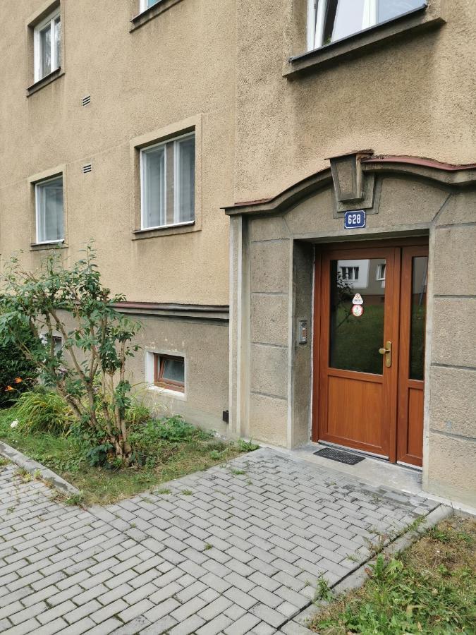 Na Sistote 628 Apartment Valasske Mezirici Luaran gambar