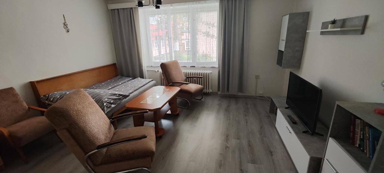 Na Sistote 628 Apartment Valasske Mezirici Luaran gambar